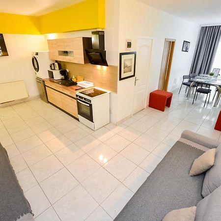 The Lincoln Suites - Central Shabbat Friendly Apartments بوخارست المظهر الخارجي الصورة