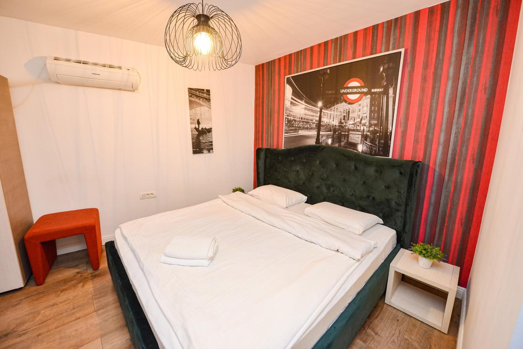 The Lincoln Suites - Central Shabbat Friendly Apartments بوخارست المظهر الخارجي الصورة