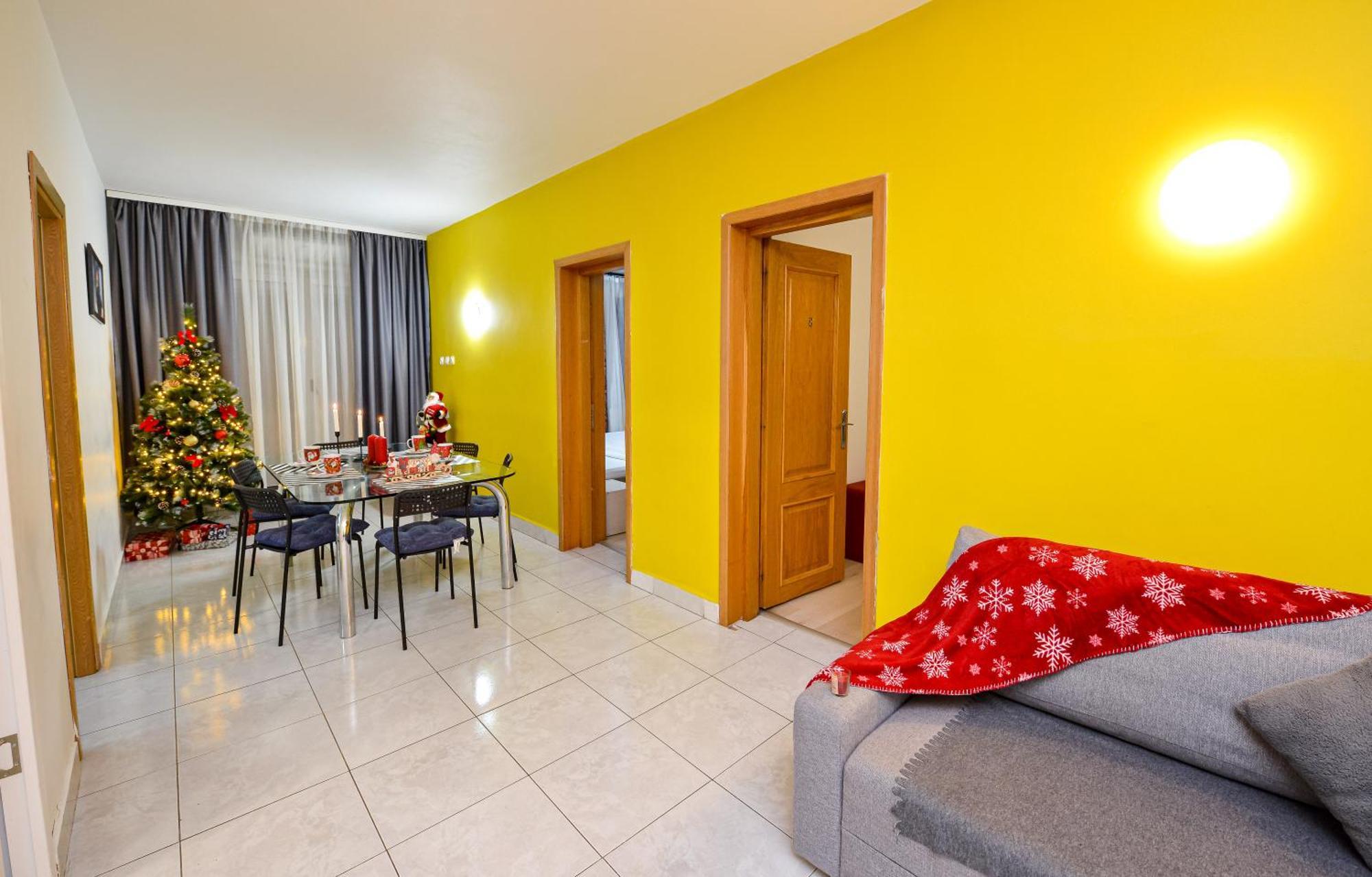 The Lincoln Suites - Central Shabbat Friendly Apartments بوخارست المظهر الخارجي الصورة