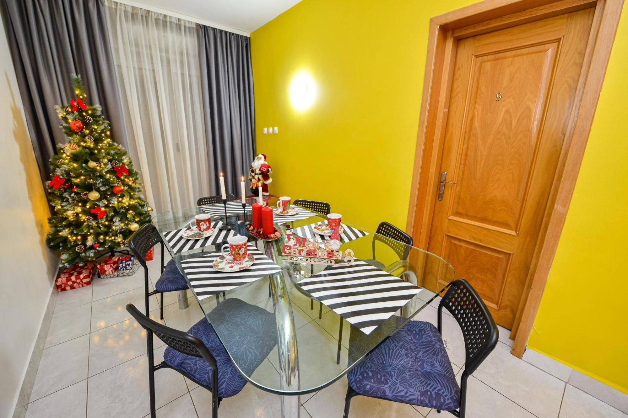 The Lincoln Suites - Central Shabbat Friendly Apartments بوخارست المظهر الخارجي الصورة