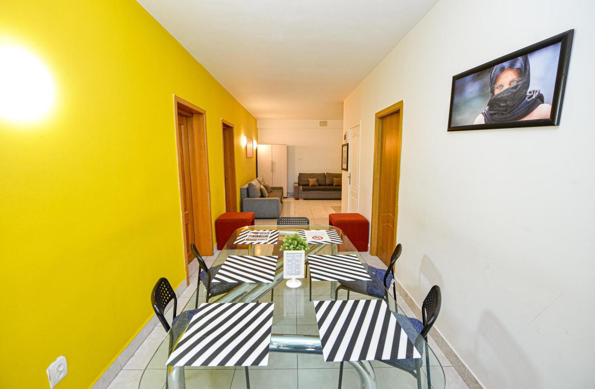 The Lincoln Suites - Central Shabbat Friendly Apartments بوخارست المظهر الخارجي الصورة
