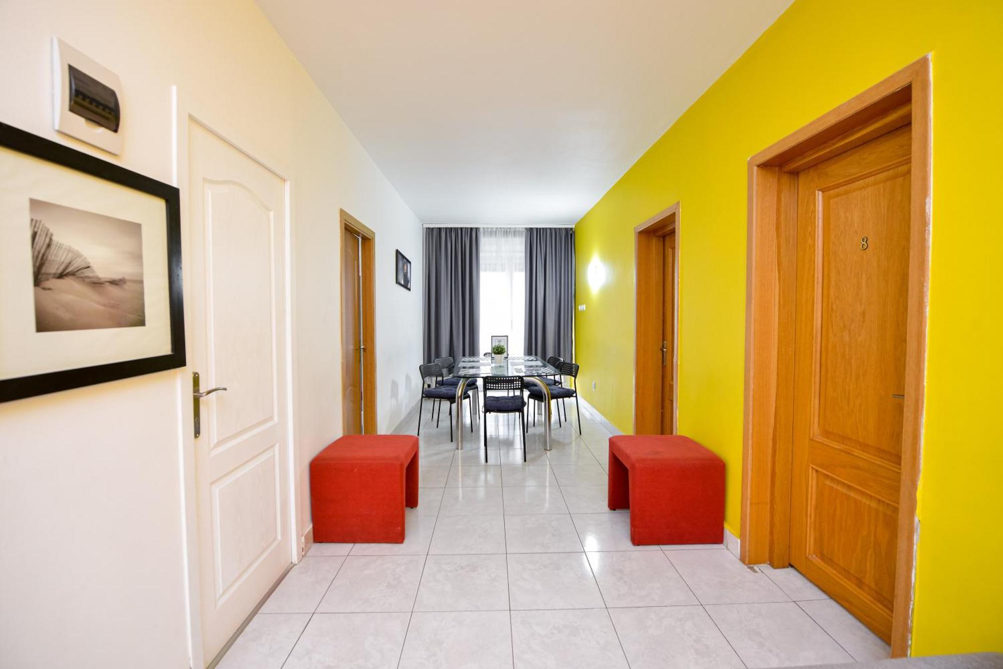 The Lincoln Suites - Central Shabbat Friendly Apartments بوخارست المظهر الخارجي الصورة