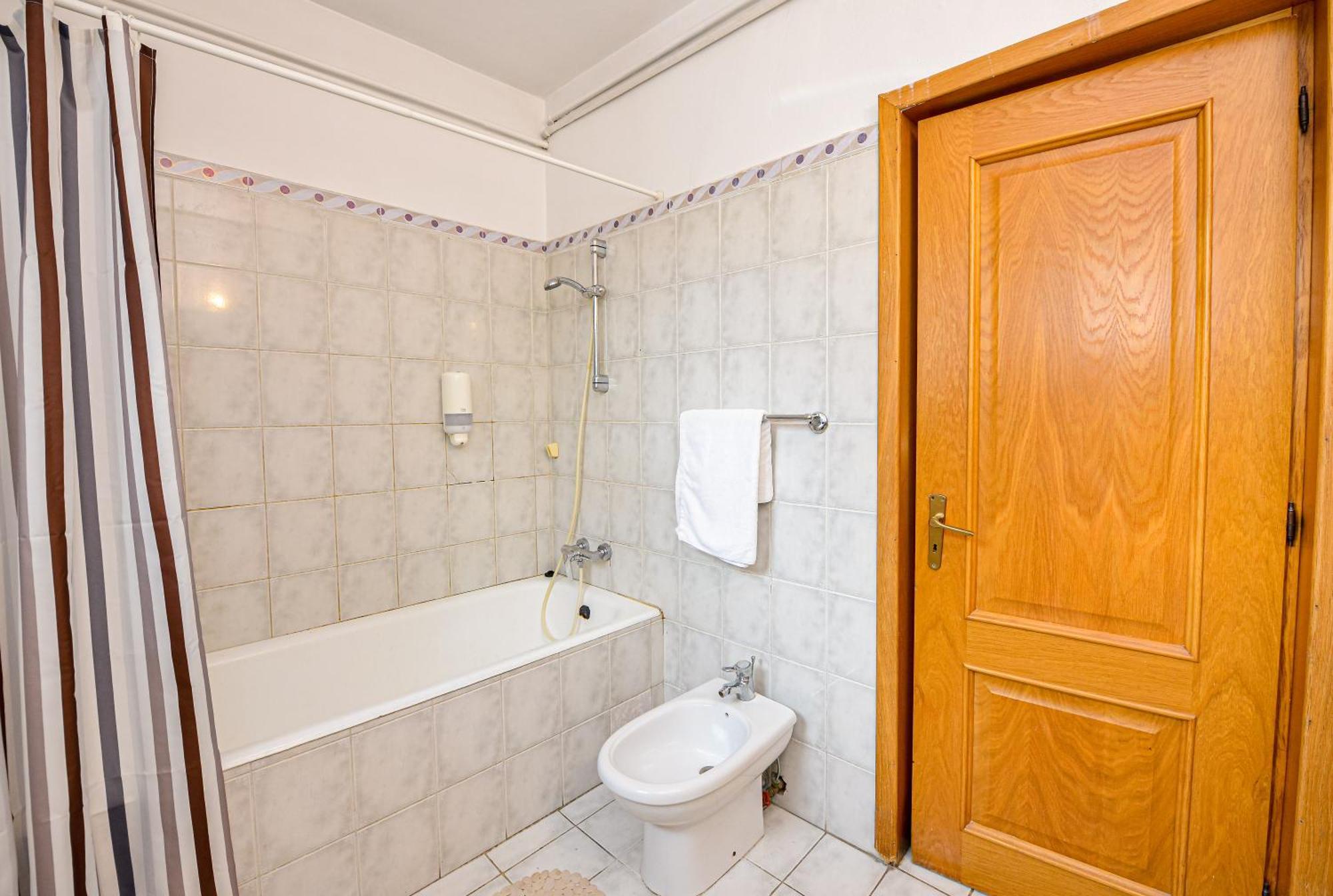 The Lincoln Suites - Central Shabbat Friendly Apartments بوخارست المظهر الخارجي الصورة